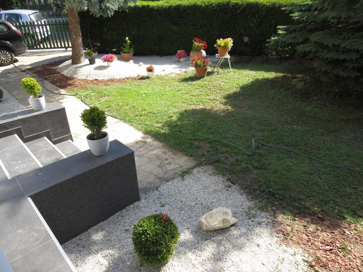 Art Inn Apartmanhaz Balaton-เจเนชดิแอช ภายนอก รูปภาพ